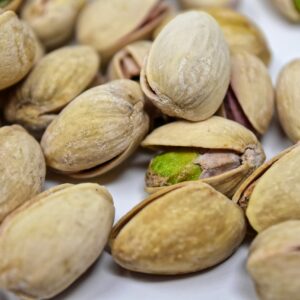 pistachios, meal, yummy-4772007.jpg