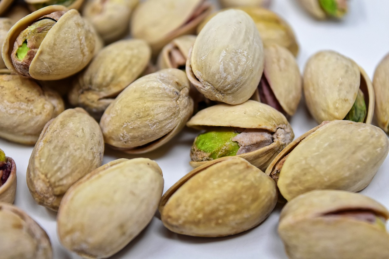 pistachios, meal, yummy-4772007.jpg