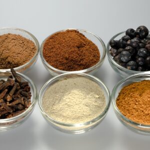 spices, white pepper, nutmeg-541970.jpg