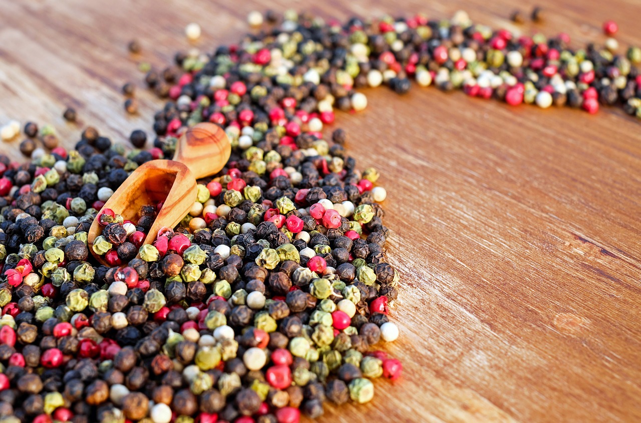 peppercorns, seasoning, spices-3061211.jpg